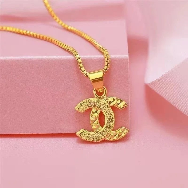 Gold Chanel Logo Pendant Necklace for Women Fashion Jewelry