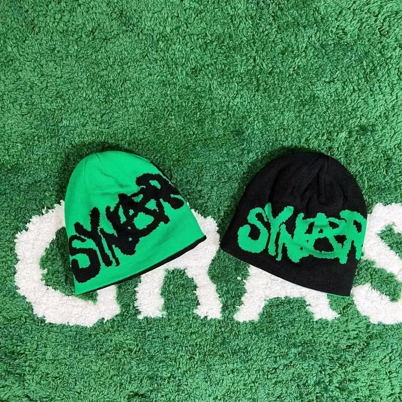SYNER Knit Beanie Hat Green and Black Graffiti Style