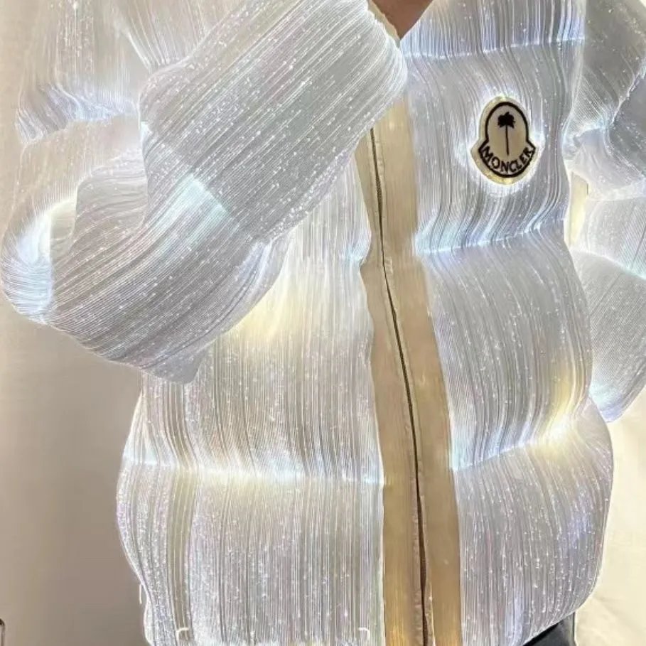 Moncler Light-Up Puffer Jacket for Men Women Fashionable Winter Coat