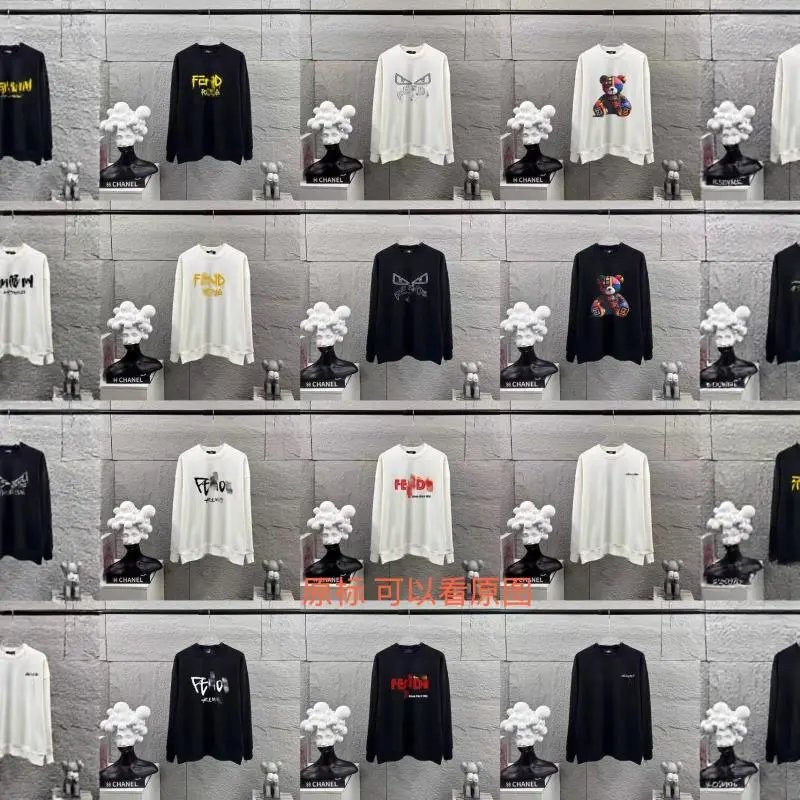 FENDI Logo Print Long Sleeve T-Shirt for Men and Women