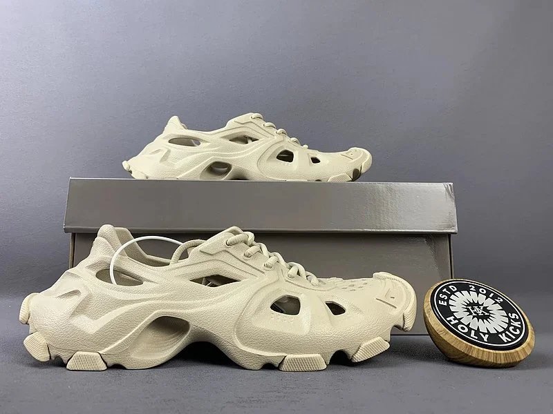 HOLY MC'S 5th Anniversary Cream Chunky Sneakers