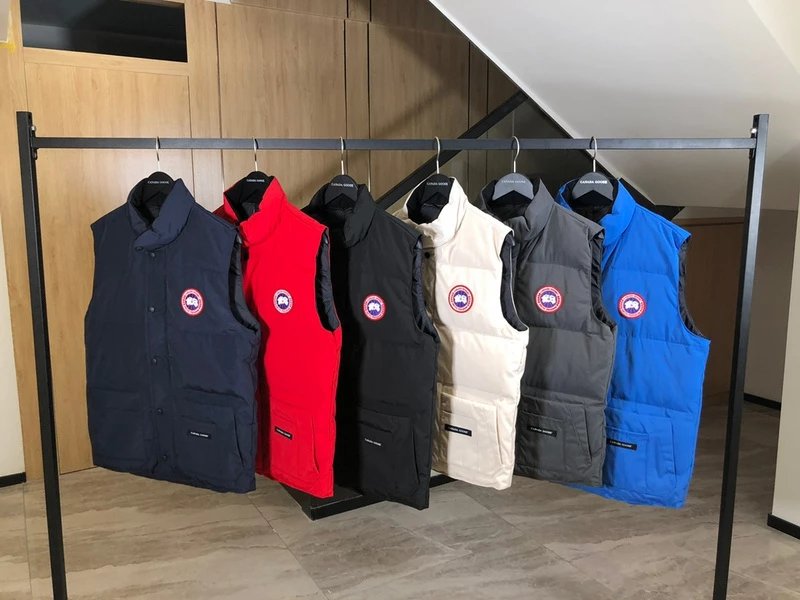 Canada Goose Men's Down Vest - Warm & Stylish Insulated Vest