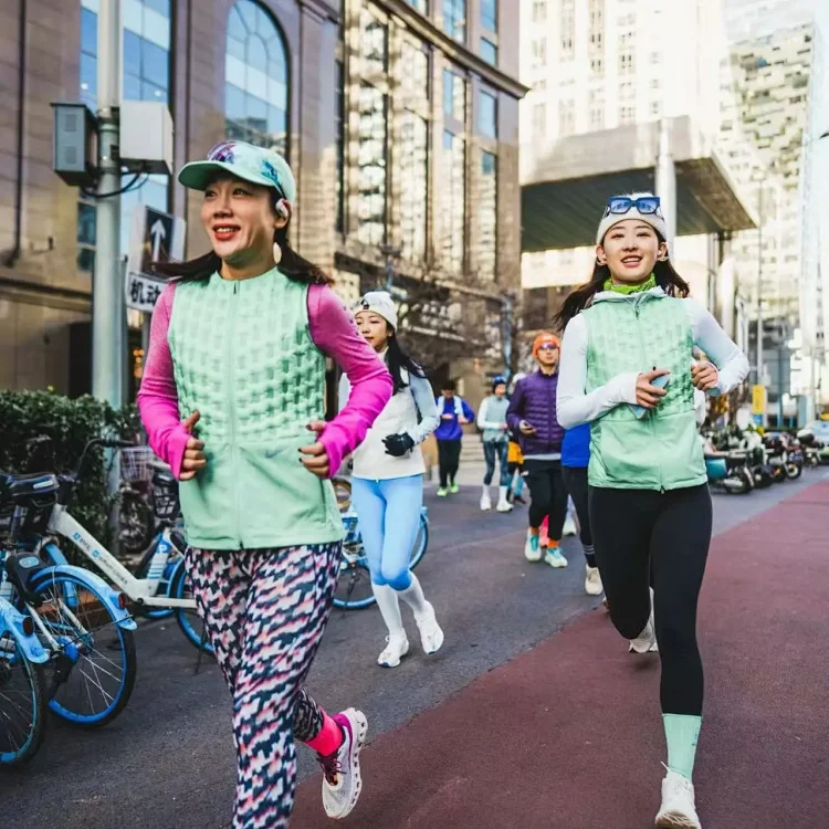 Lightweight Running Vest for Women - Breathable & Warm Outdoor Sport Jacket